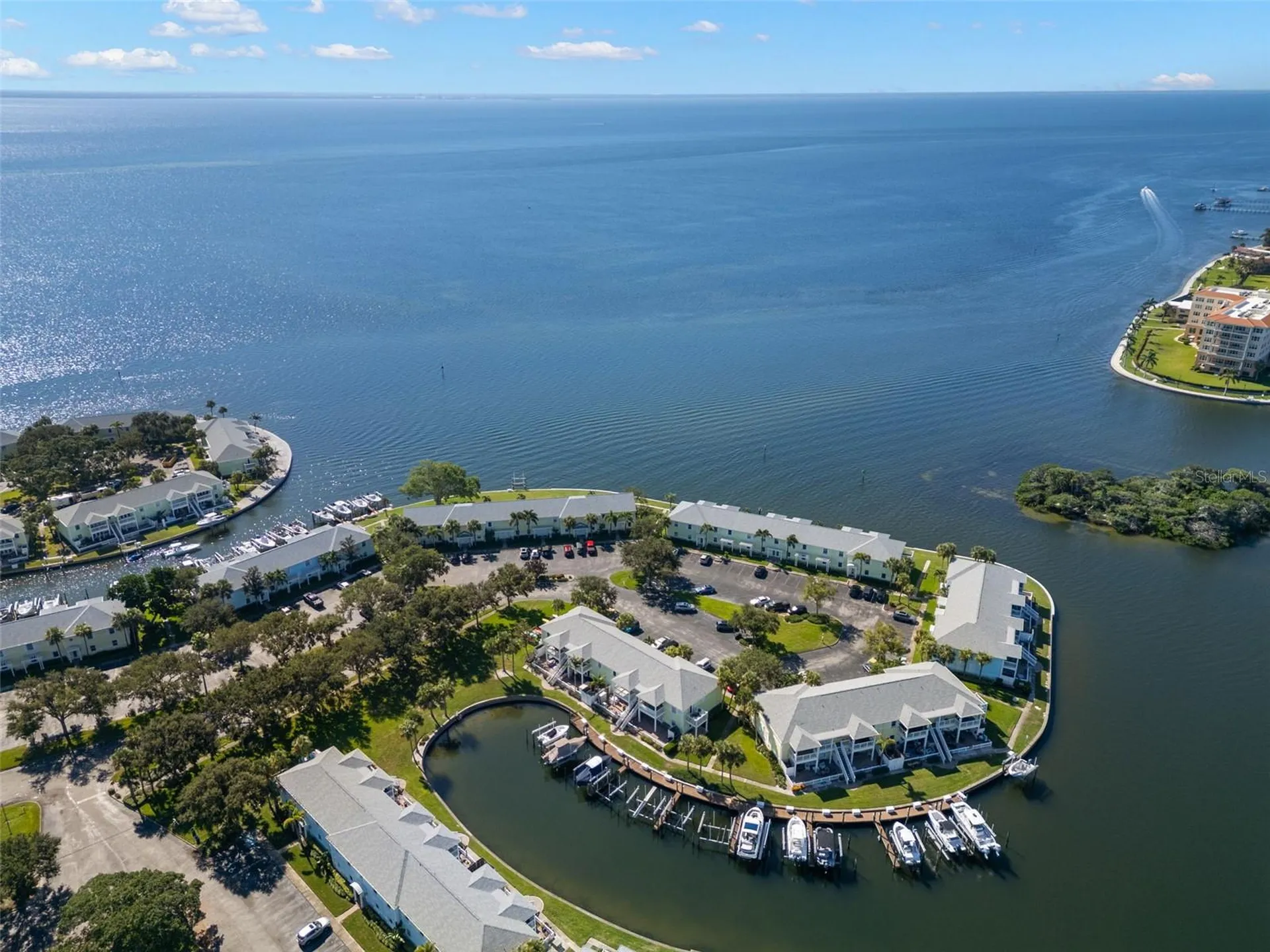 5243 Beach Drive SE St Petersburg FL 33705