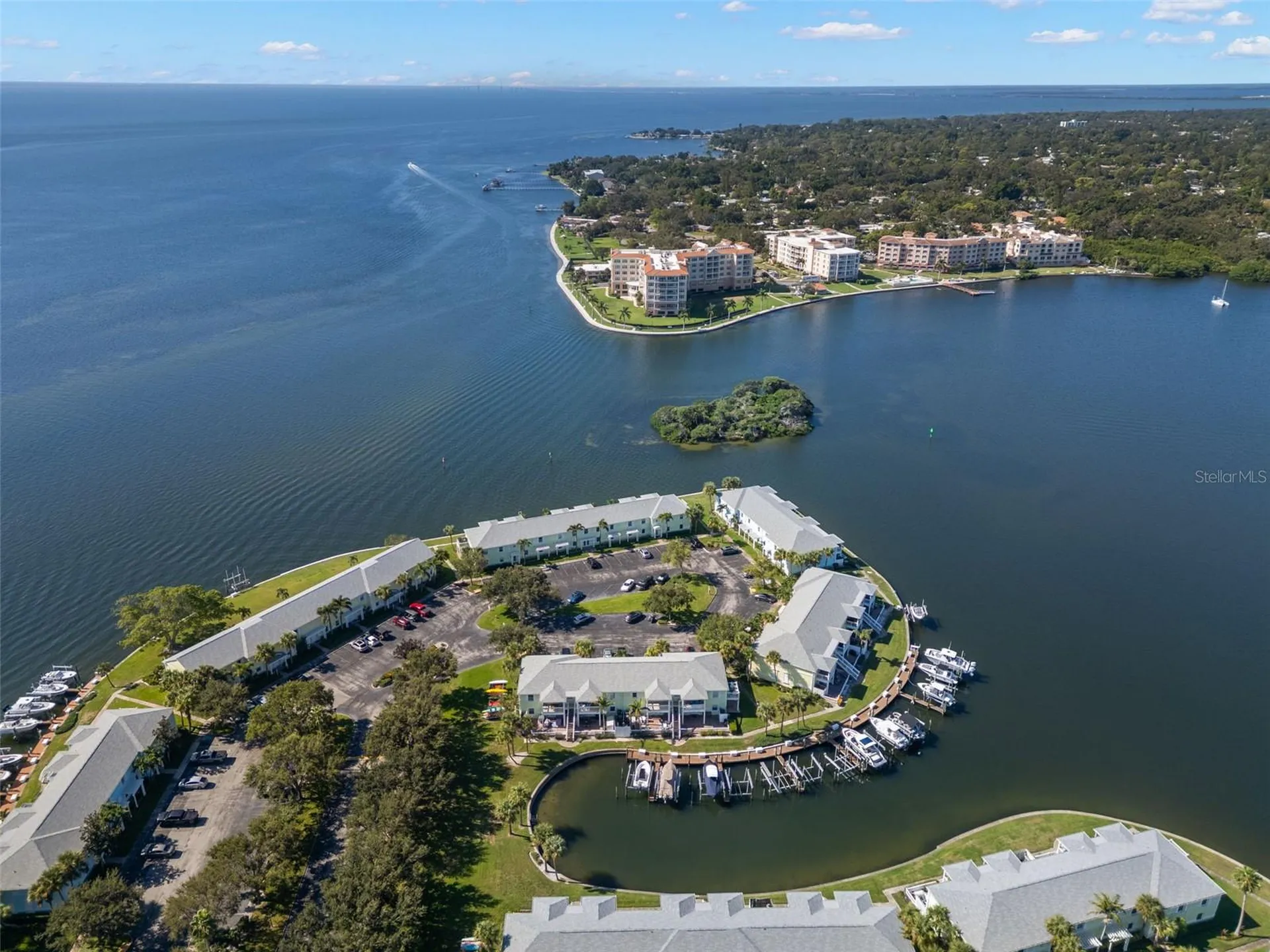 5243 Beach Drive SE St Petersburg FL 33705