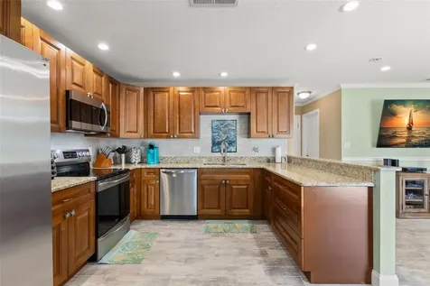 5243 Beach Drive SE St Petersburg FL 33705