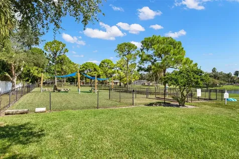 5243 Beach Drive SE St Petersburg FL 33705