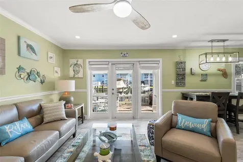 5243 Beach Drive SE St Petersburg FL 33705
