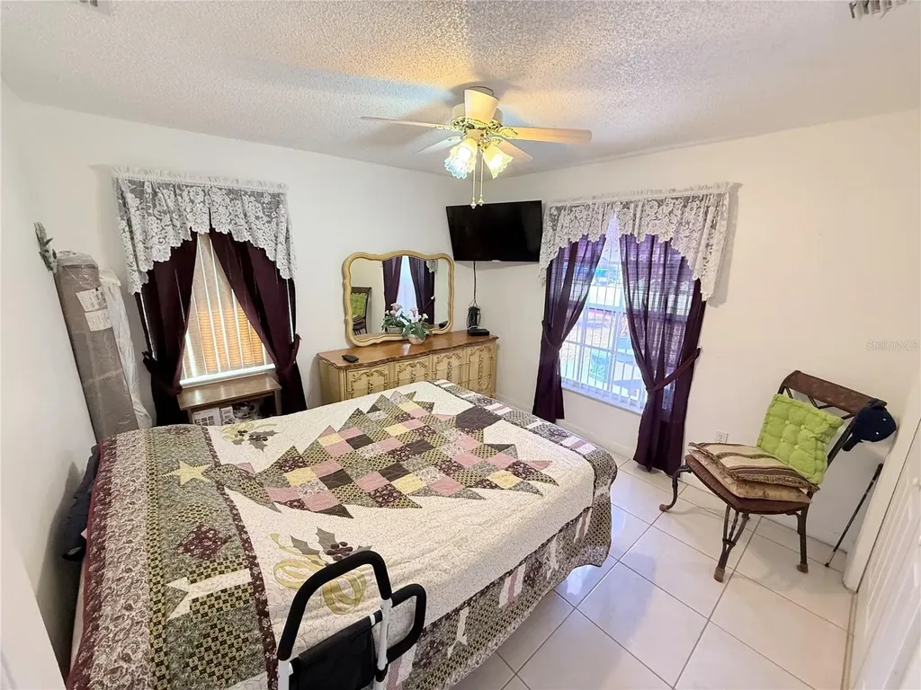 302 Miami Place Kissimmee FL 34759