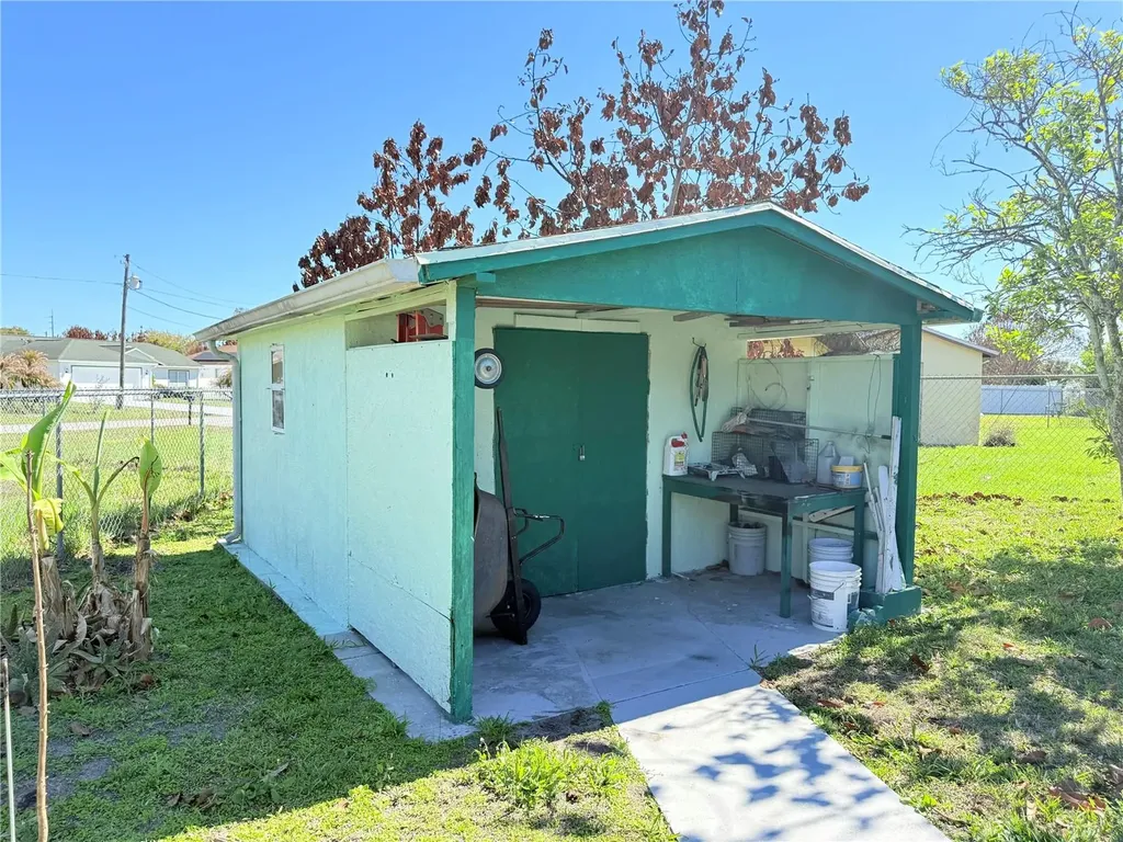 302 Miami Place Kissimmee FL 34759