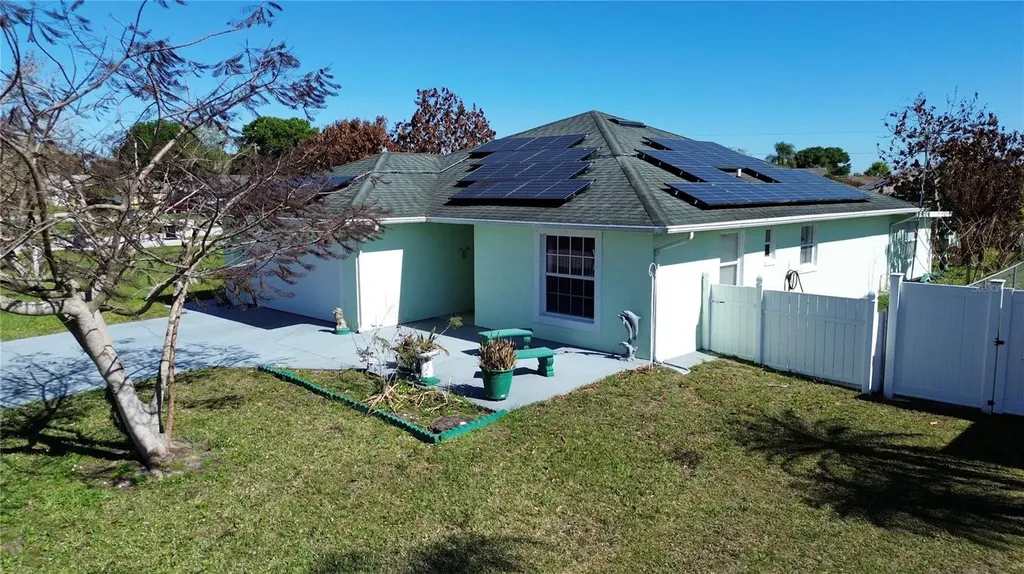 302 Miami Place Kissimmee FL 34759