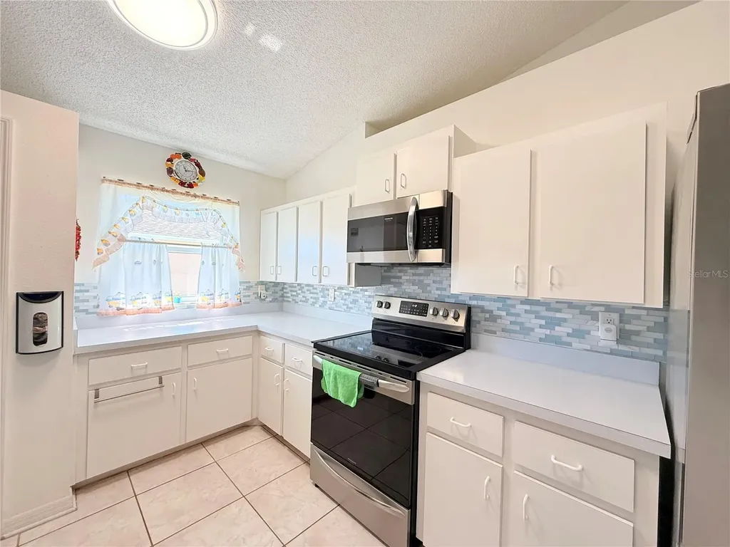 302 Miami Place Kissimmee FL 34759