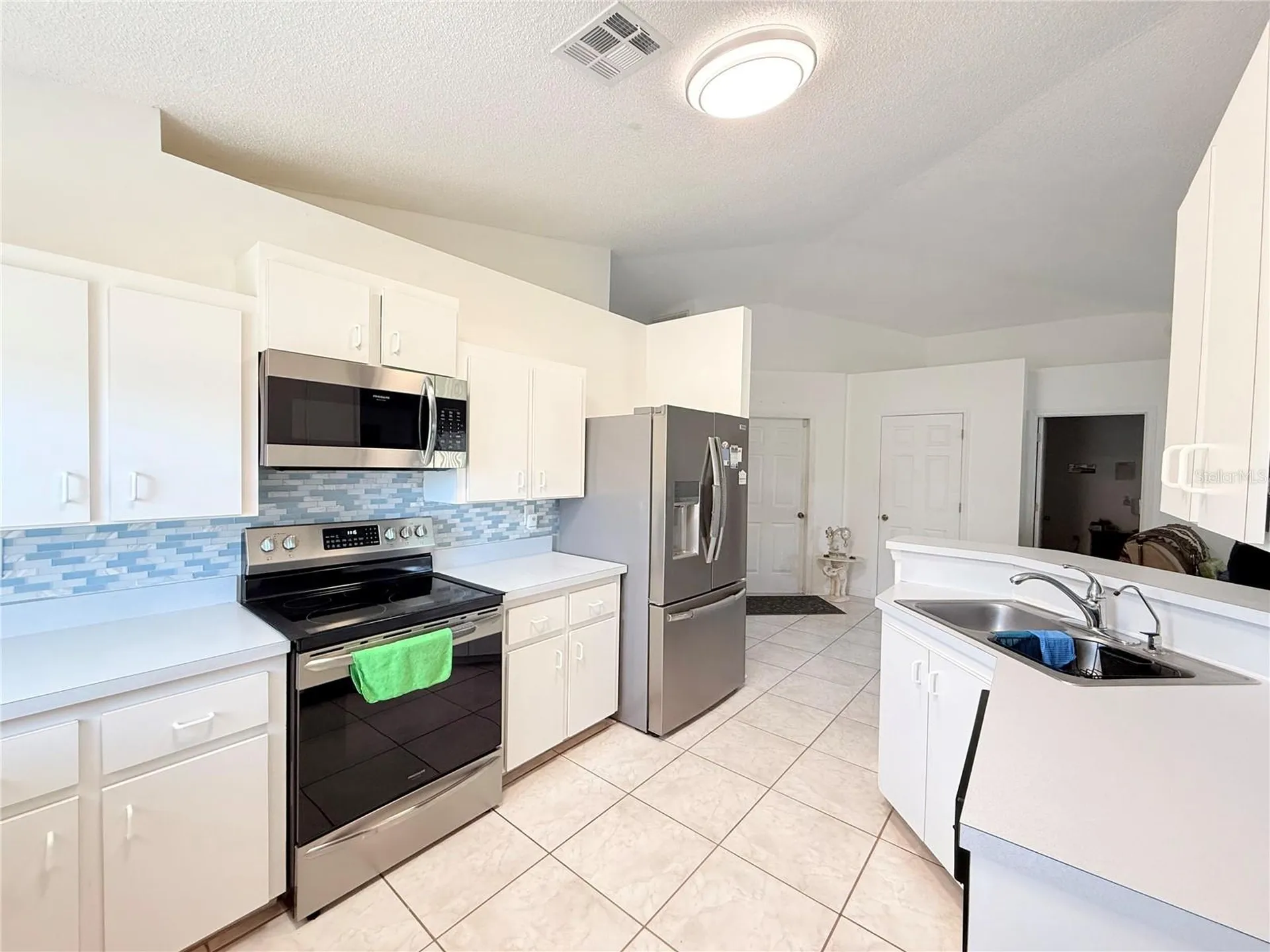 302 Miami Place Kissimmee FL 34759