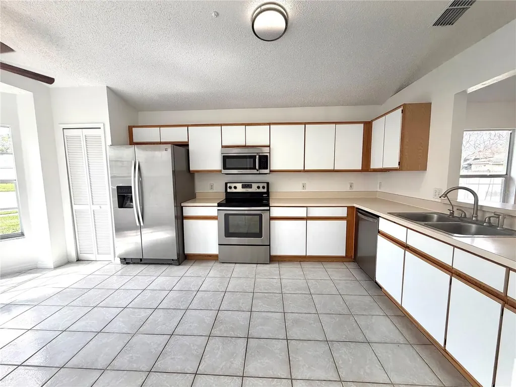 9176 Fort Jefferson Boulevard Orlando FL 32822