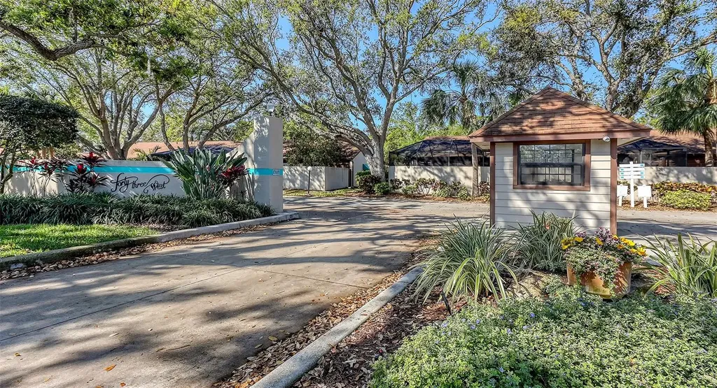 4423 Park Lake Terrace N Bradenton FL 34209