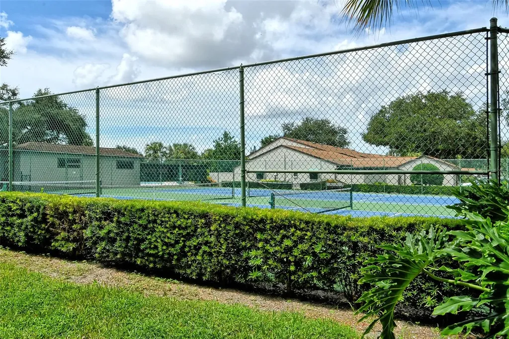 4423 Park Lake Terrace N Bradenton FL 34209