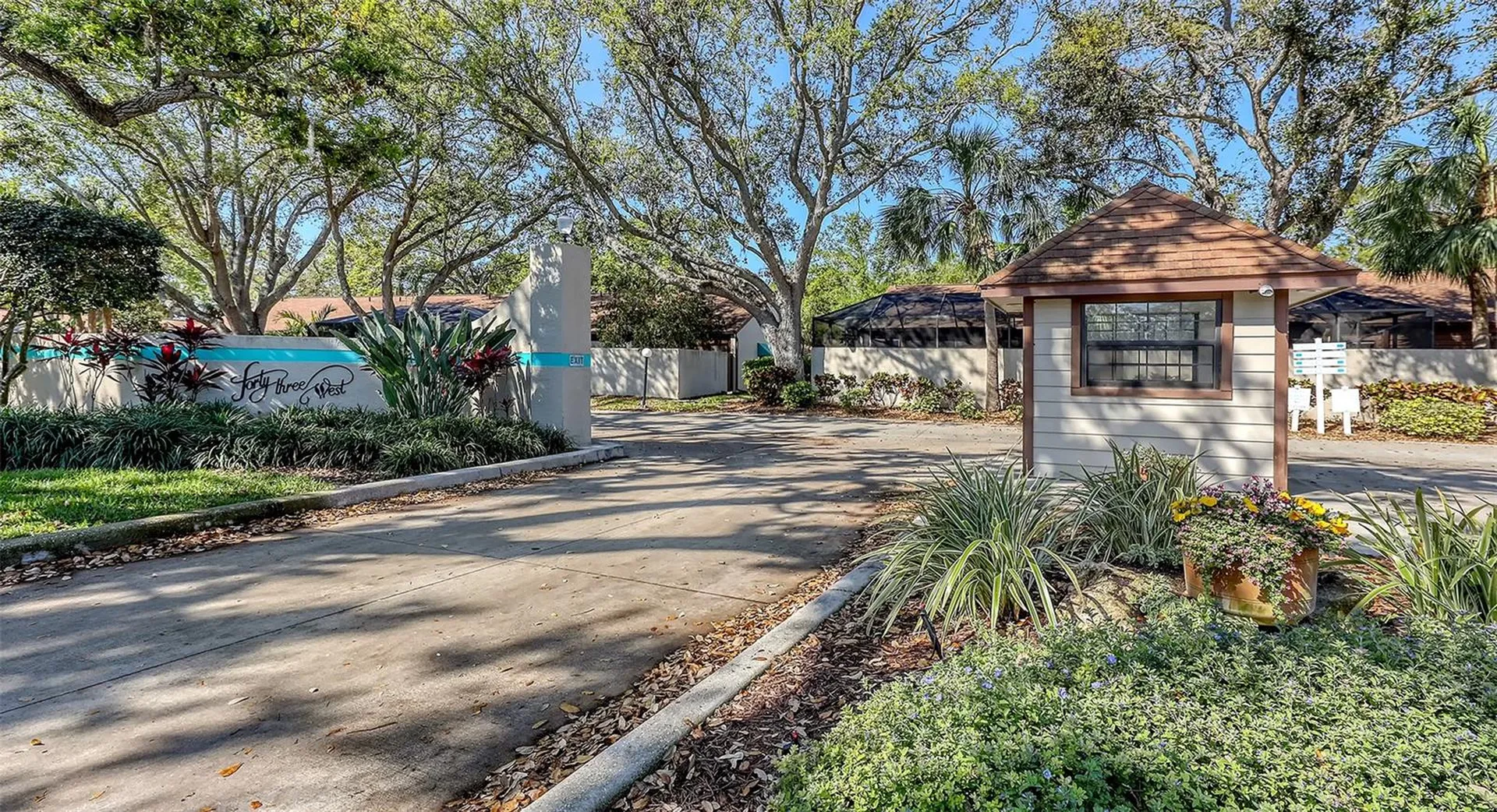 4423 Park Lake Terrace N Bradenton FL 34209