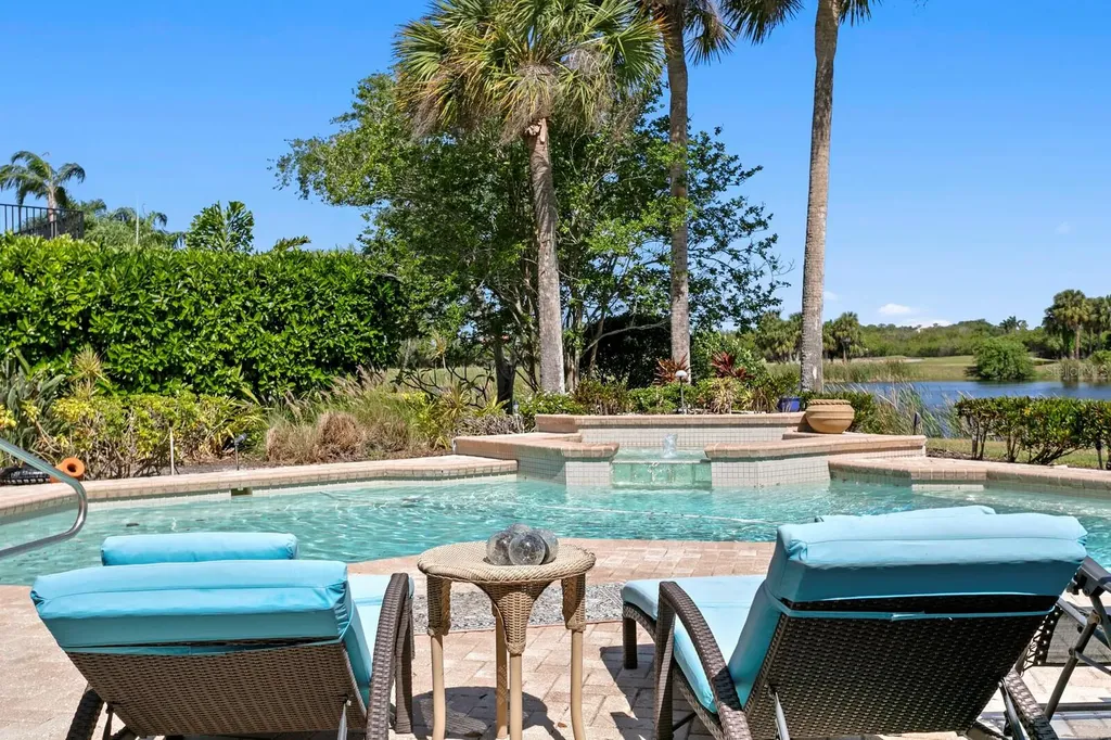 7361 Watersilk Drive Pinellas Park FL 33782