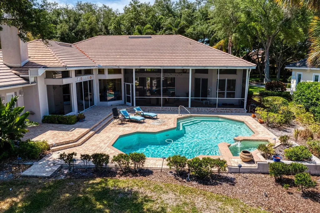 7361 Watersilk Drive Pinellas Park FL 33782