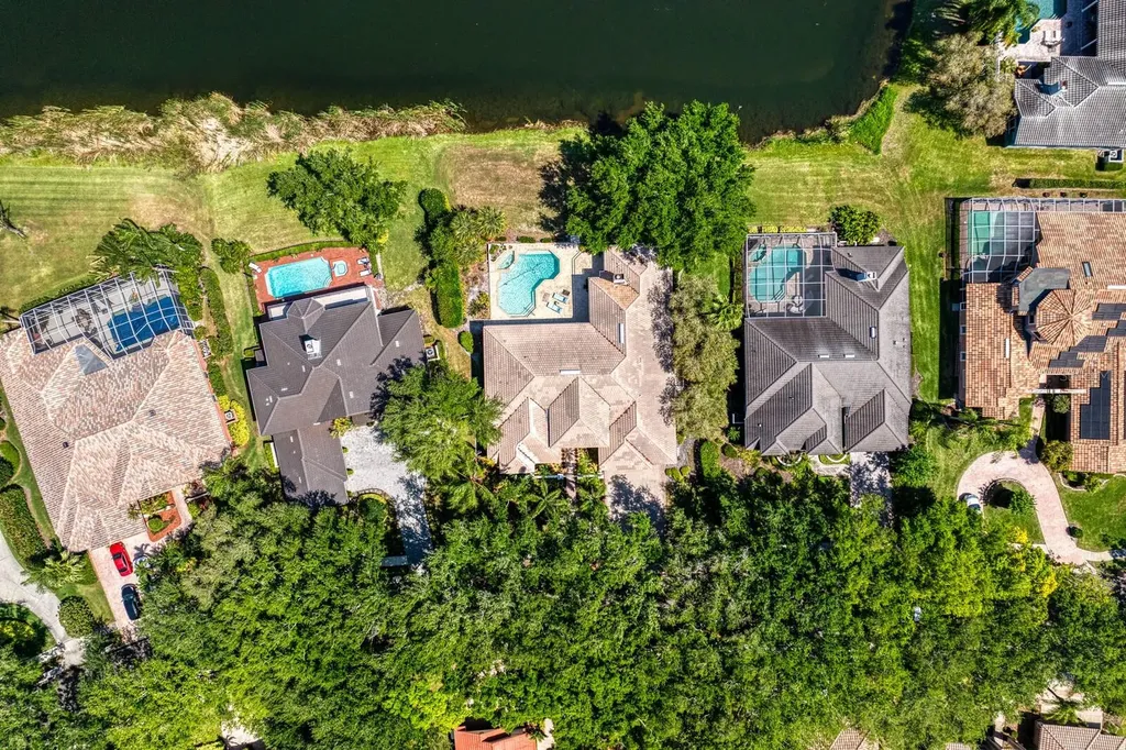 7361 Watersilk Drive Pinellas Park FL 33782