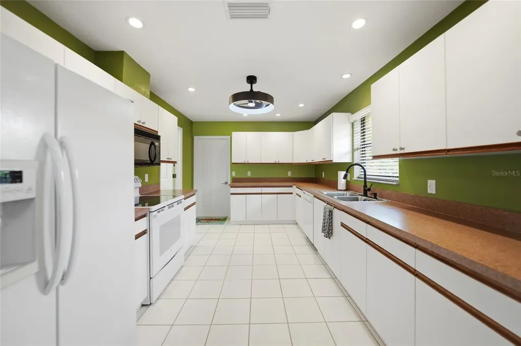 11275 SW Courtney Drive Lake Suzy FL 34269