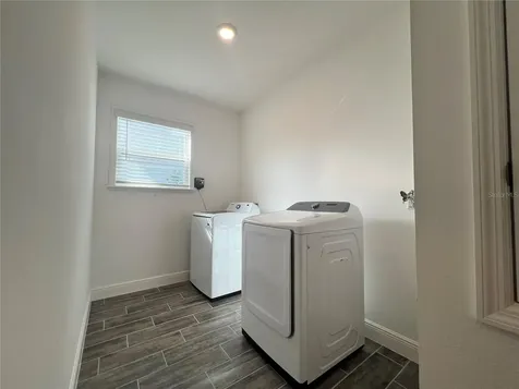 301 Jackson Loop Deland FL 32724