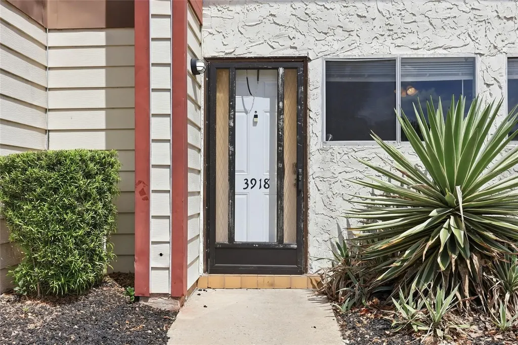 3918 Crayrich Circle Orlando FL 32839