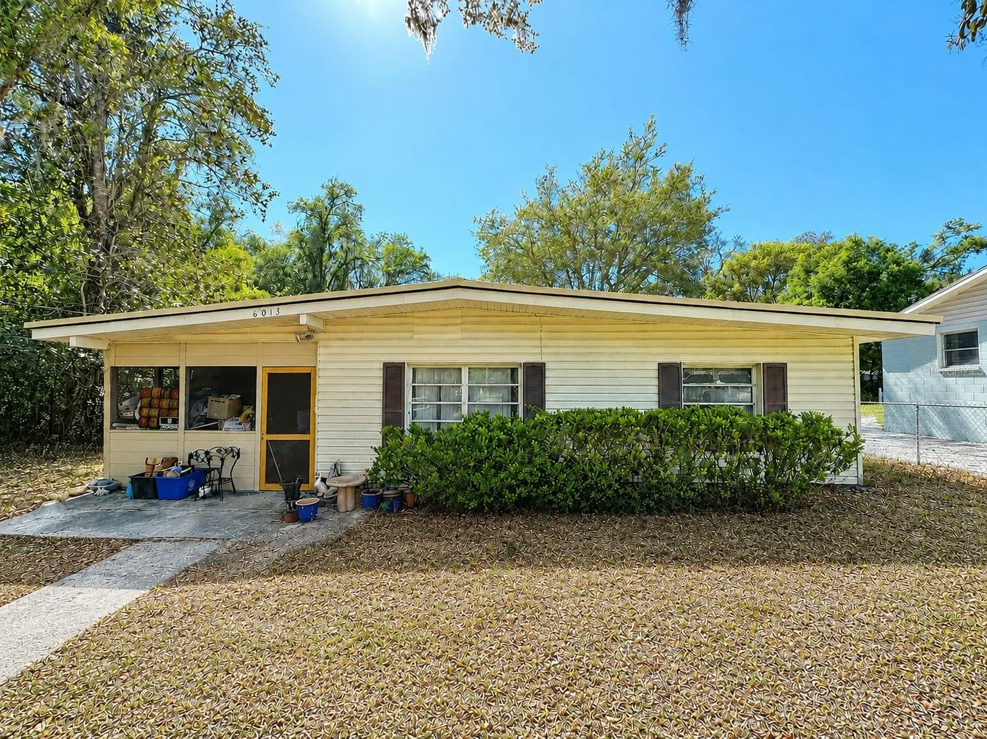 6013 Idle A While Circle Dade City FL 33523
