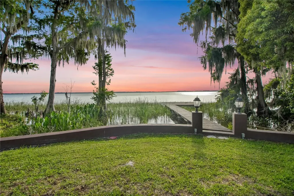 30437 Orange Drive Leesburg FL 34748
