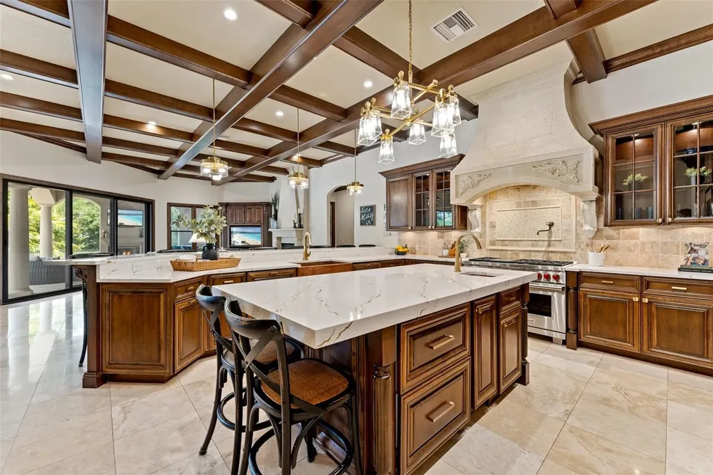 6004 Windham Place Tampa FL 33647