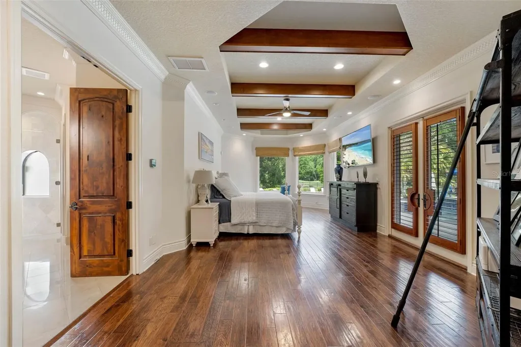 6004 Windham Place Tampa FL 33647