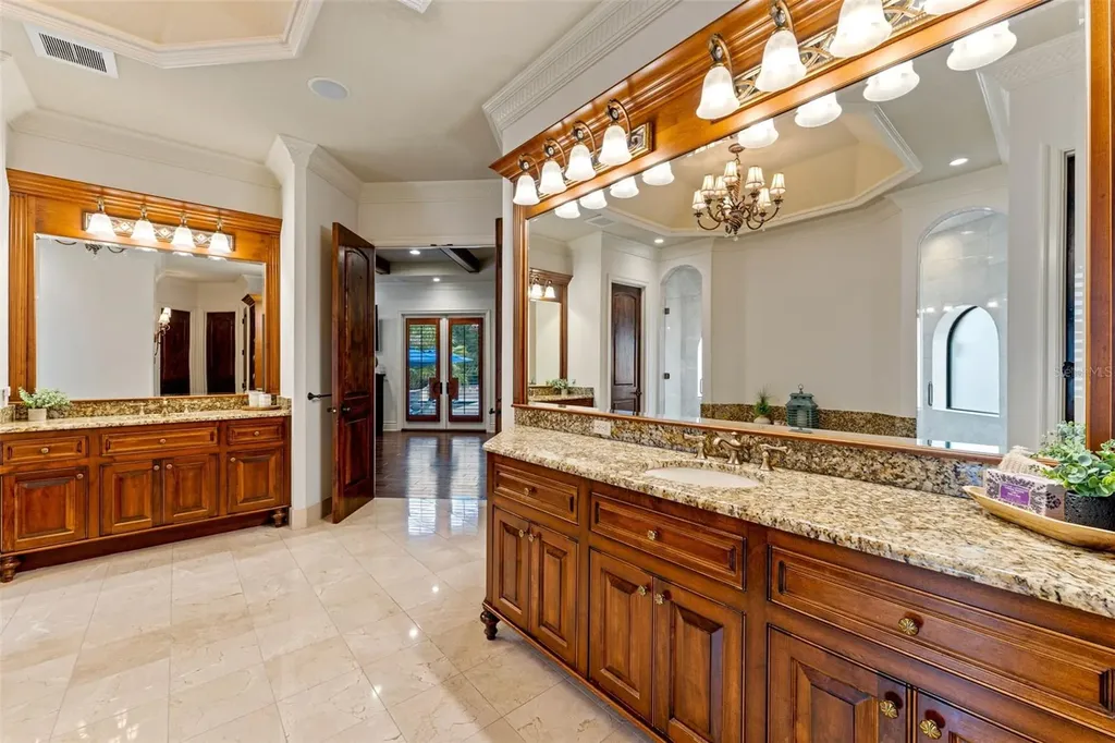 6004 Windham Place Tampa FL 33647