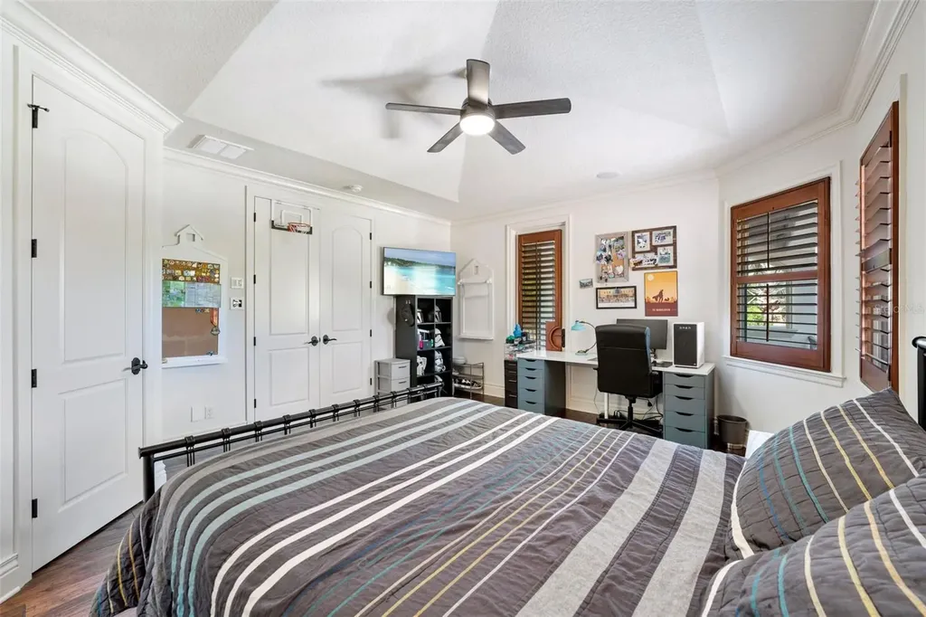 6004 Windham Place Tampa FL 33647