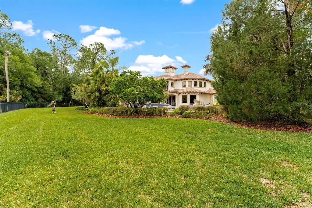 6004 Windham Place Tampa FL 33647