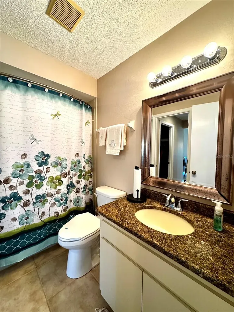 4644 Weybridge Sarasota FL 34235