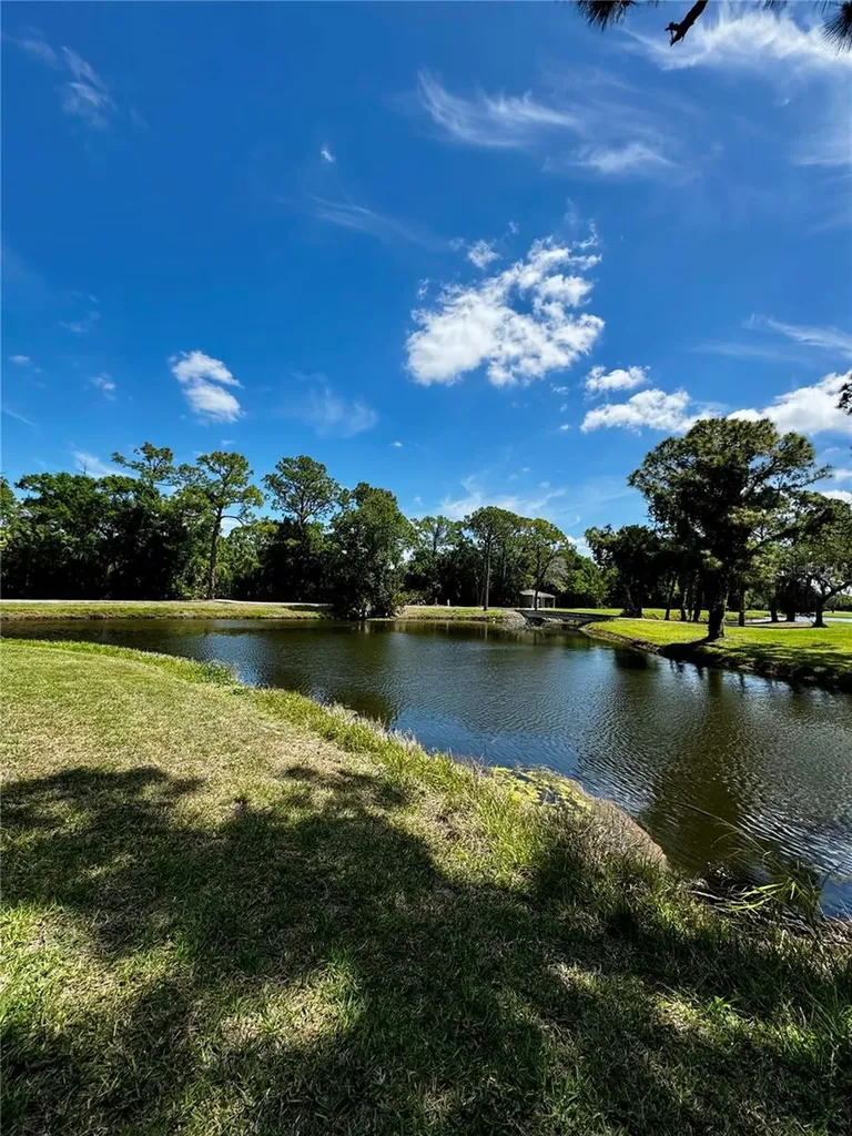 4644 Weybridge Sarasota FL 34235
