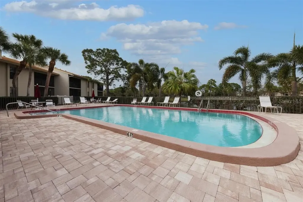 4644 Weybridge Sarasota FL 34235