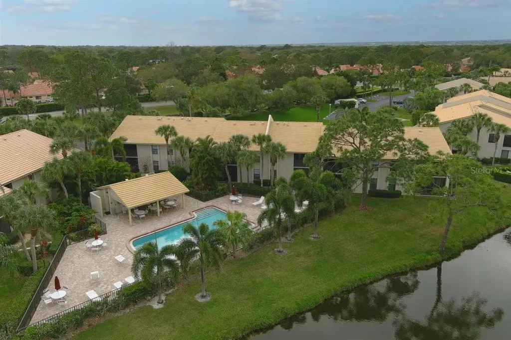 4644 Weybridge Sarasota FL 34235