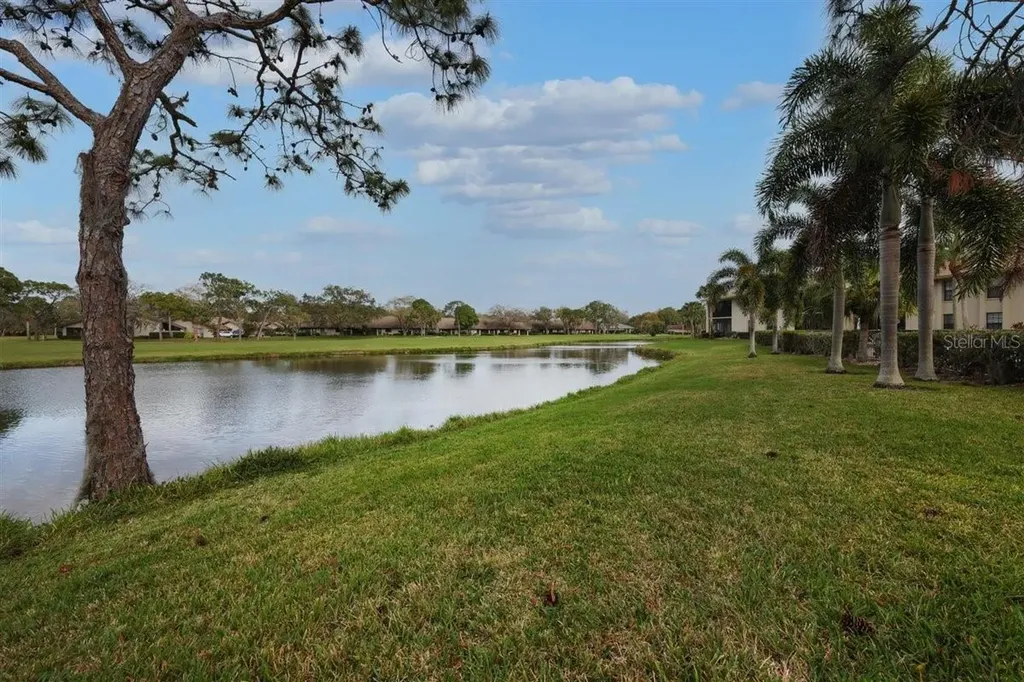 4644 Weybridge Sarasota FL 34235
