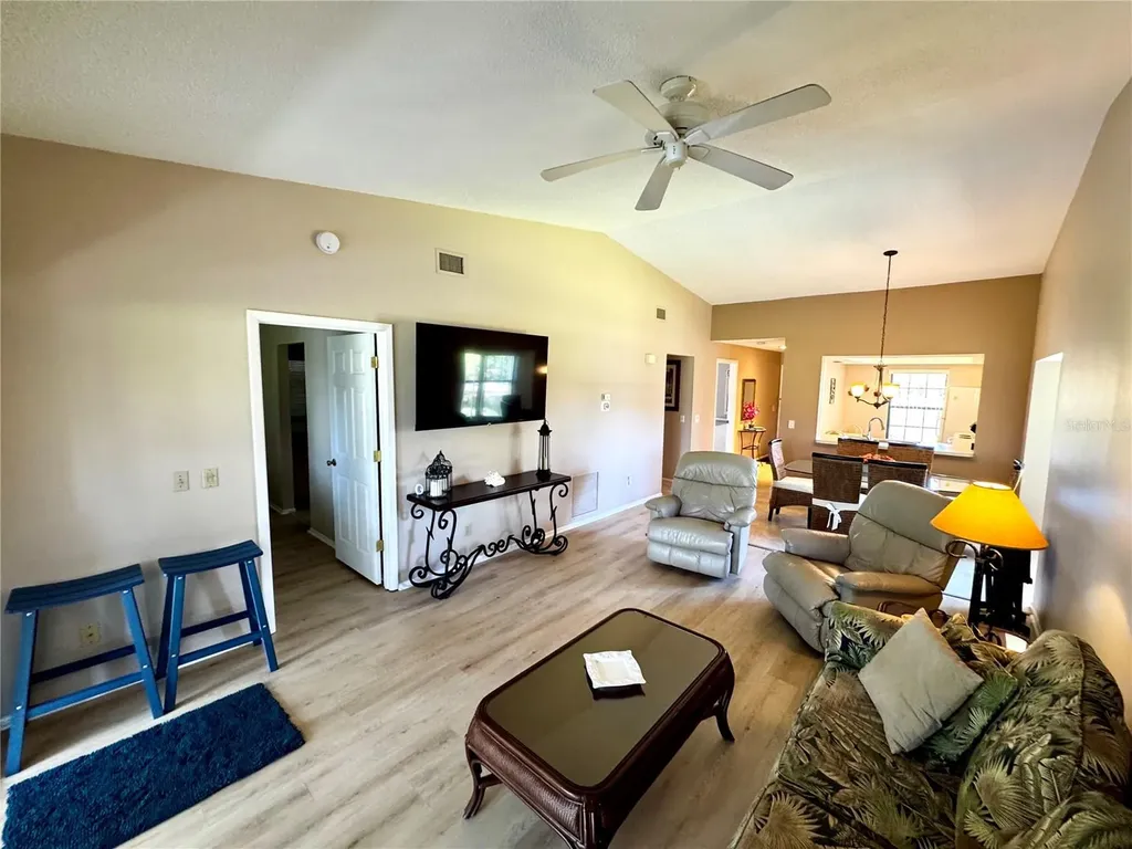 4644 Weybridge Sarasota FL 34235