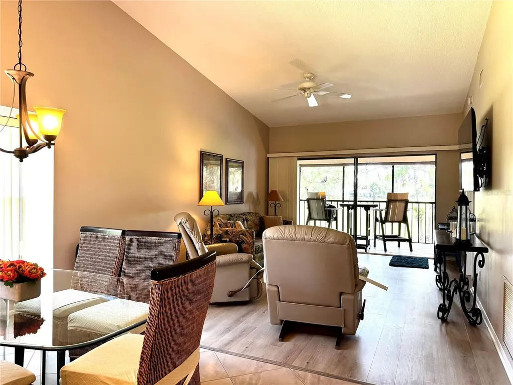 4644 Weybridge Sarasota FL 34235