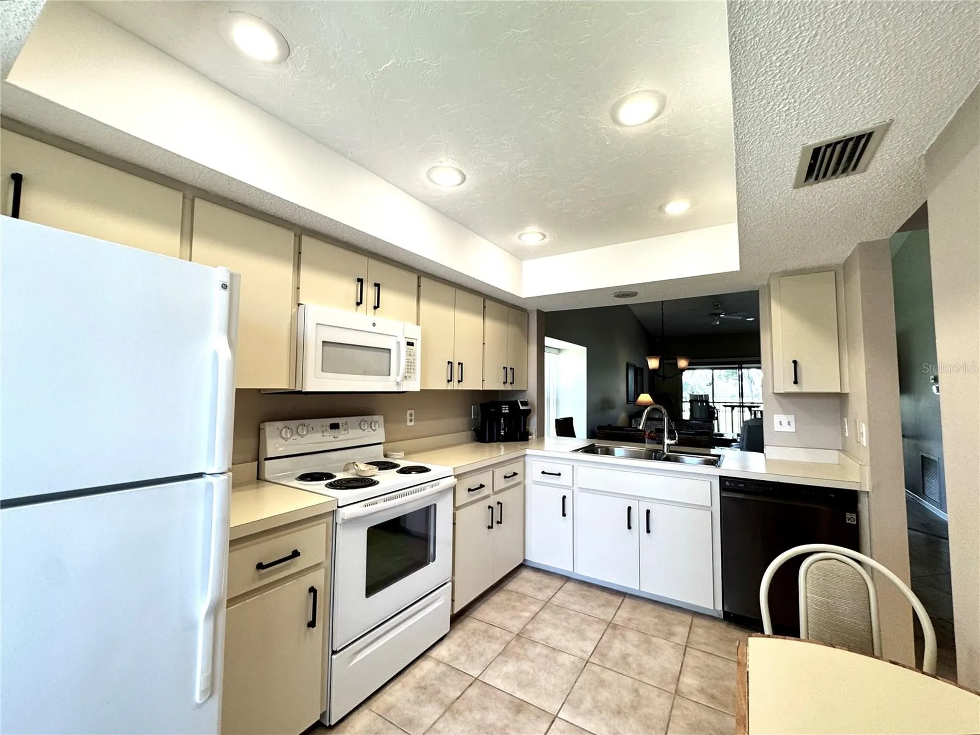 4644 Weybridge Sarasota FL 34235