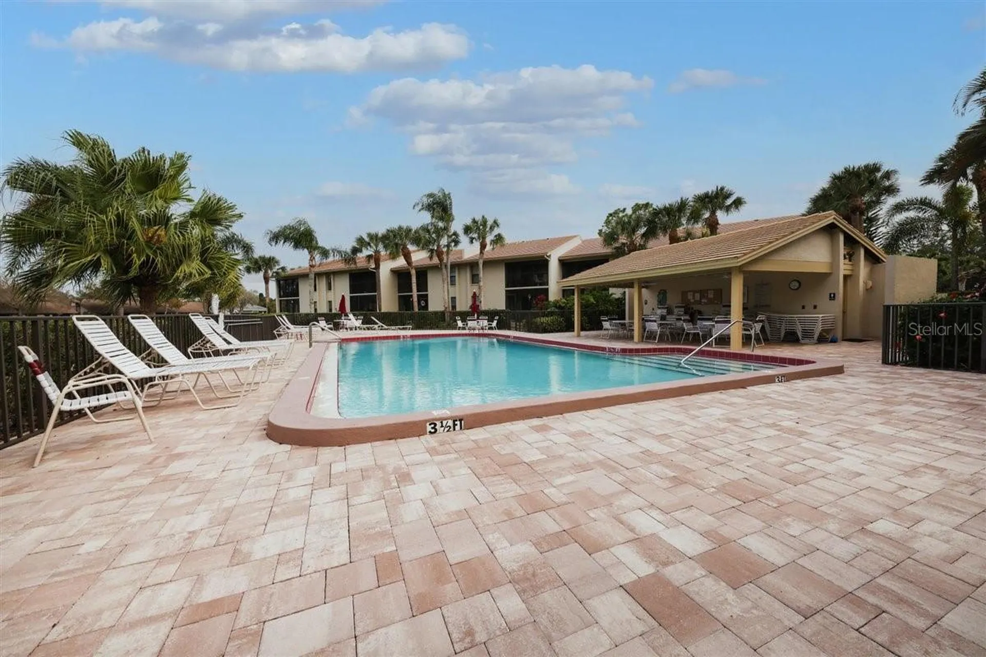 4644 Weybridge Sarasota FL 34235