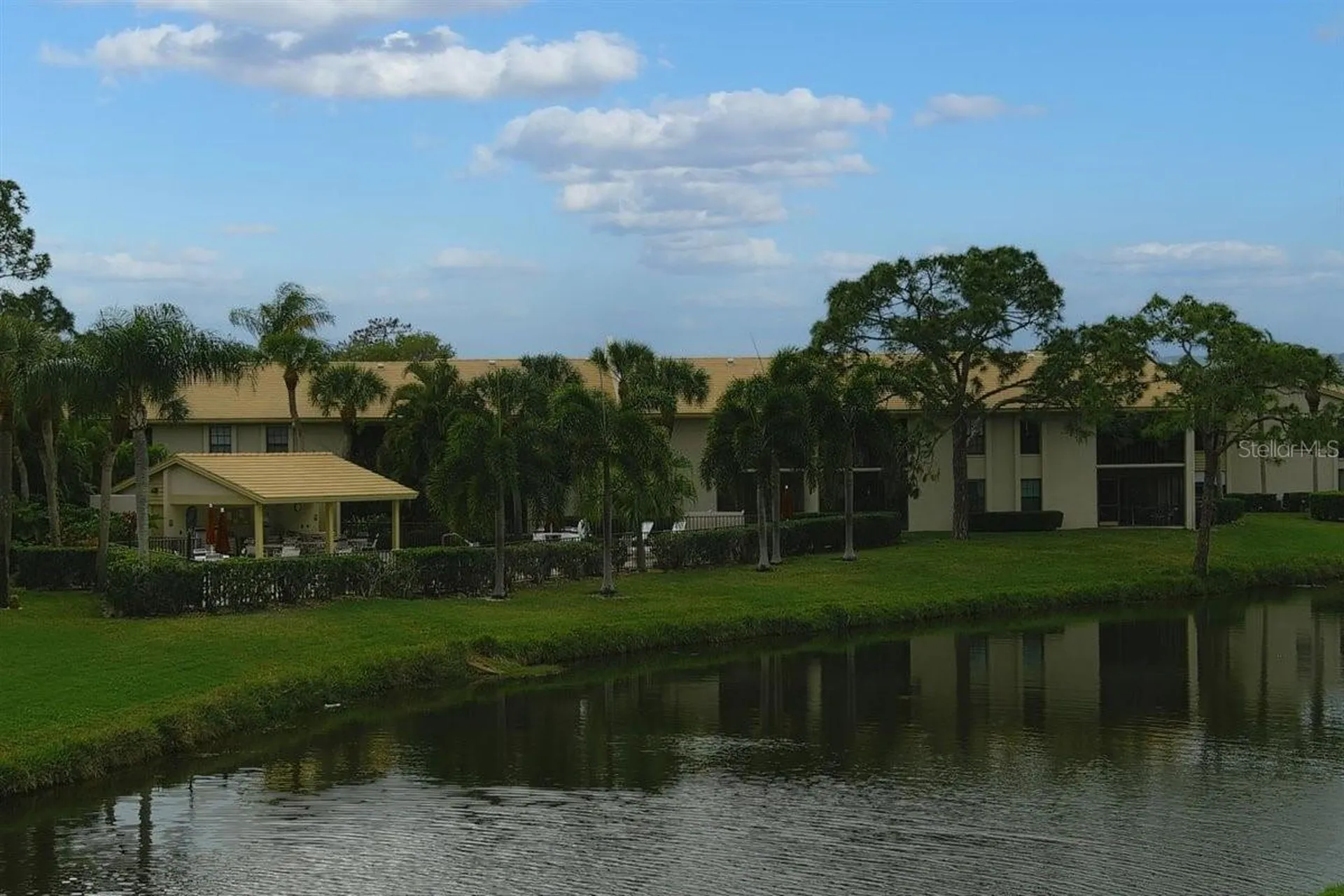 4644 Weybridge Sarasota FL 34235