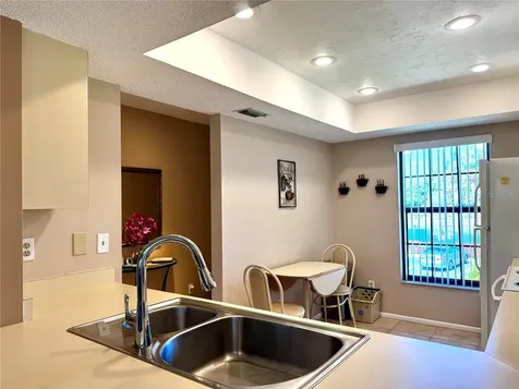 4644 Weybridge Sarasota FL 34235