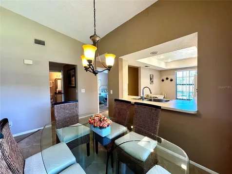4644 Weybridge Sarasota FL 34235
