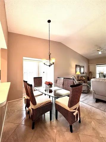 4644 Weybridge Sarasota FL 34235