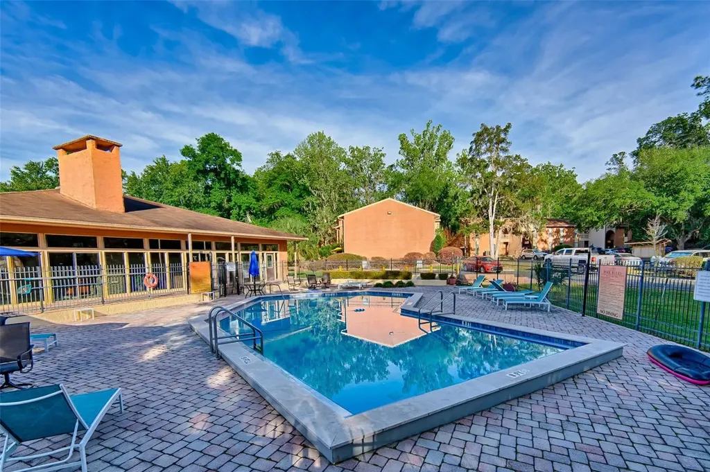 1810 NW 23rd Boulevard Gainesville FL 32605
