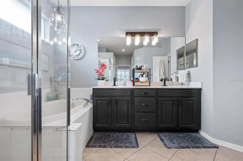 5012 Lakehurst Court Palmetto FL 34221
