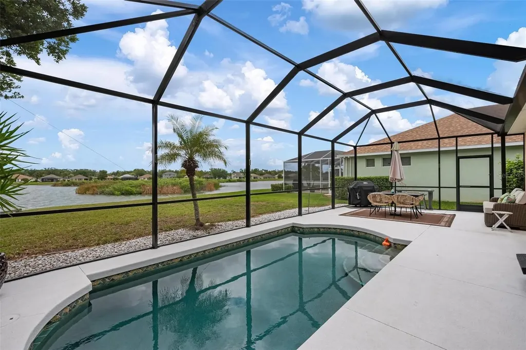 5012 Lakehurst Court Palmetto FL 34221