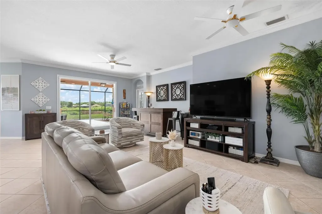 5012 Lakehurst Court Palmetto FL 34221