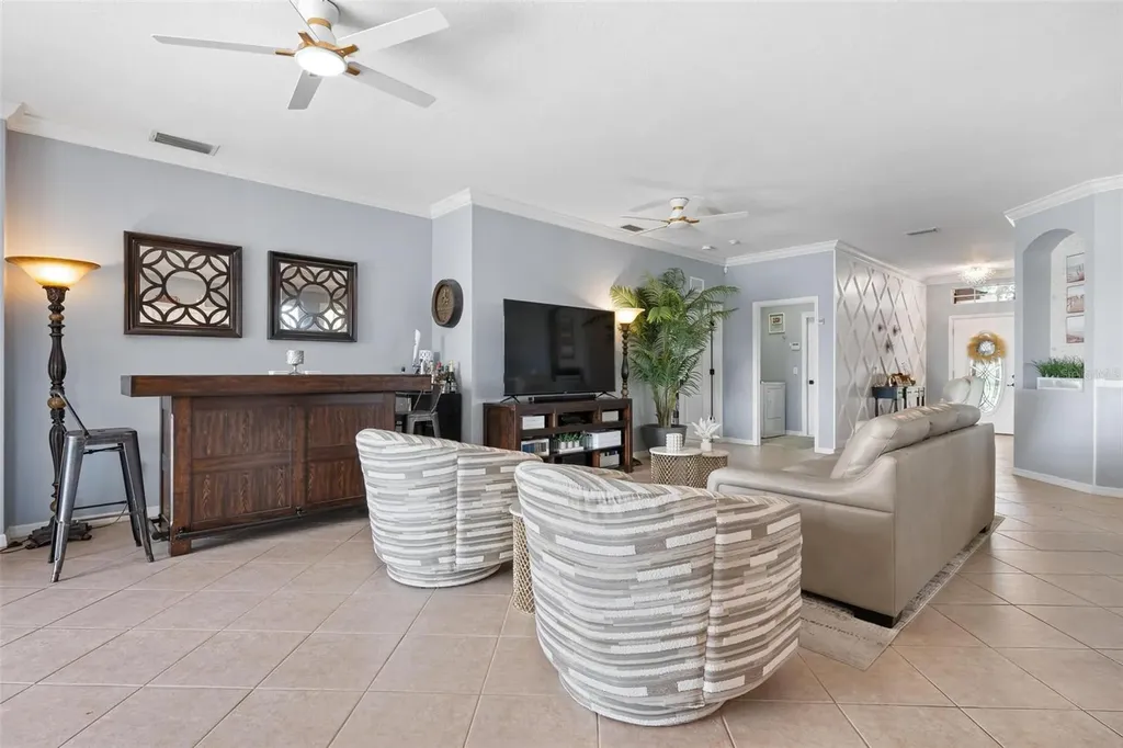 5012 Lakehurst Court Palmetto FL 34221