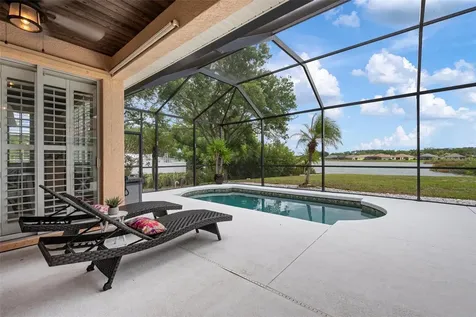 5012 Lakehurst Court Palmetto FL 34221