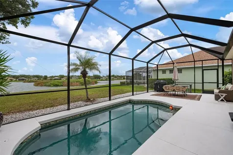 5012 Lakehurst Court Palmetto FL 34221