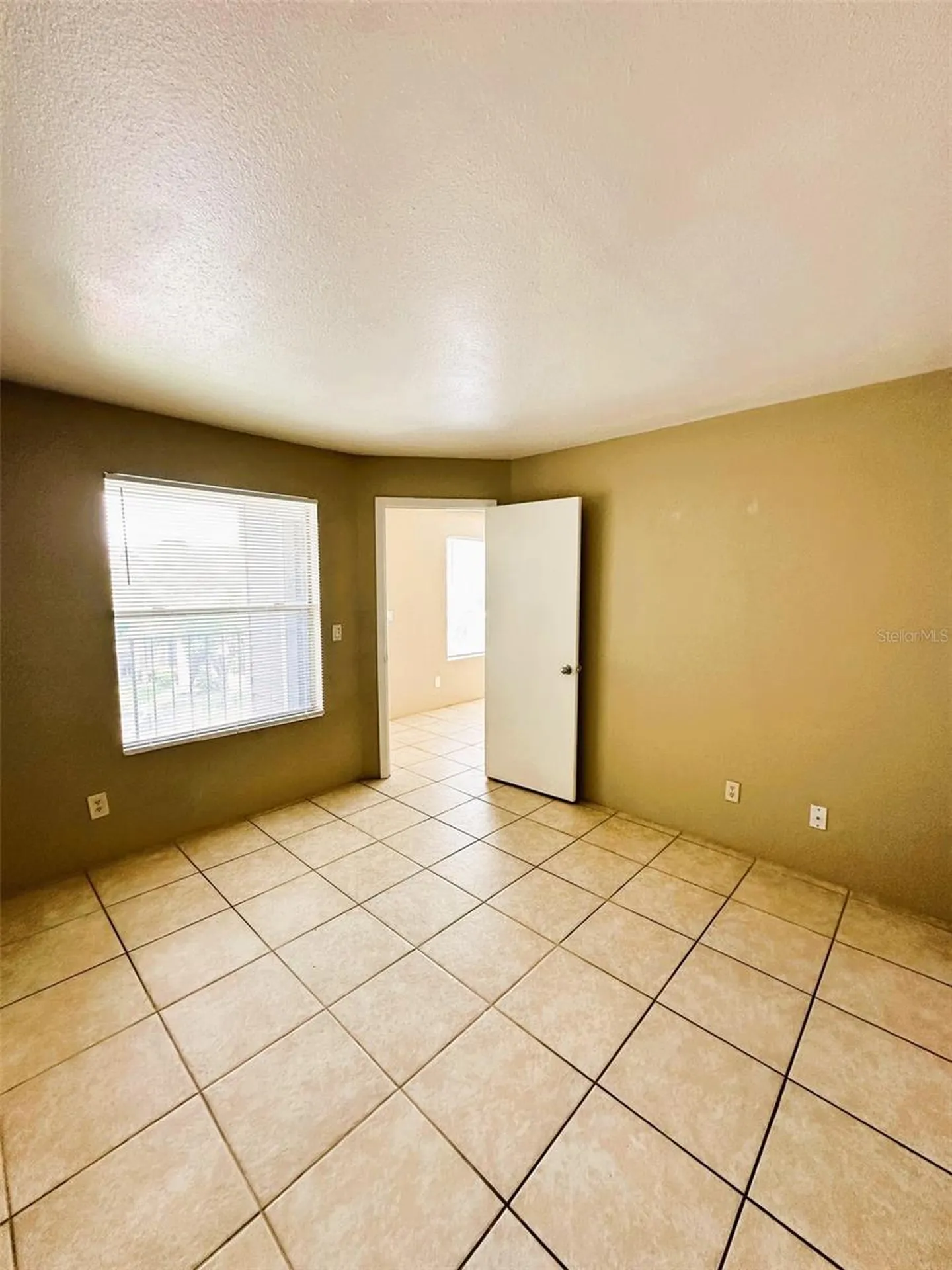 4760 Walden Circle Orlando FL 32811