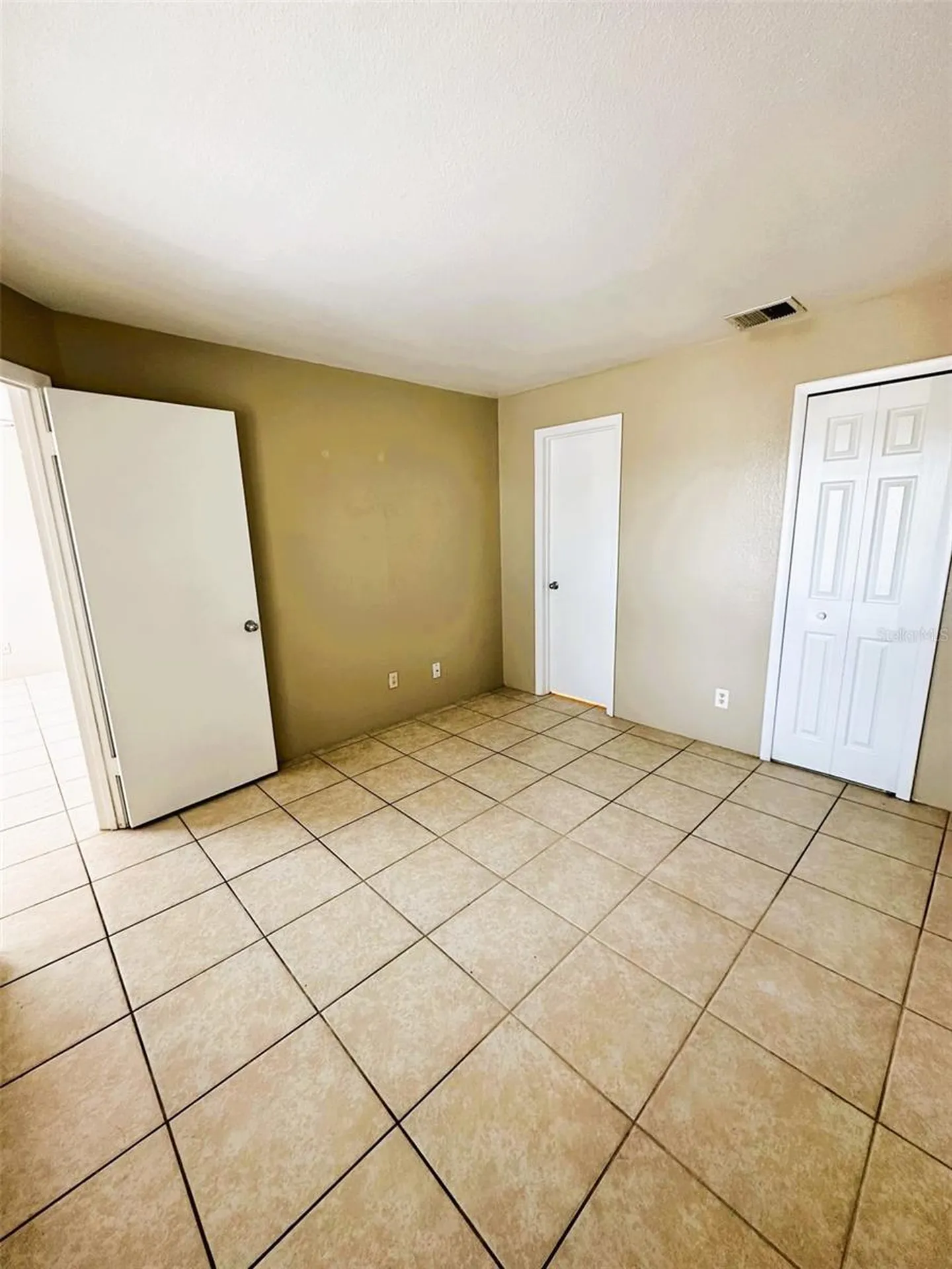 4760 Walden Circle Orlando FL 32811
