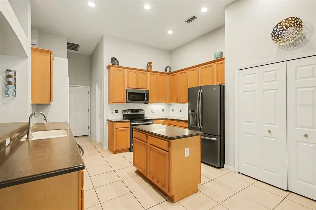 4323 Caledonia Avenue Apopka FL 32712